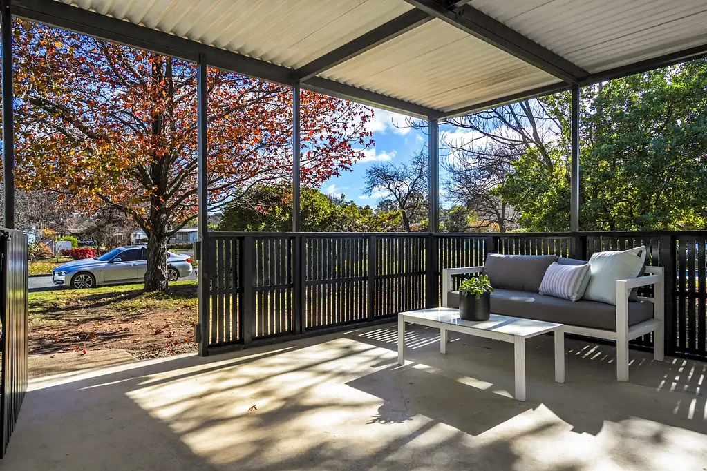 Watson 3房  Central Watson Home on a 738sqm Corner Block With Room to Live, Grow and Play