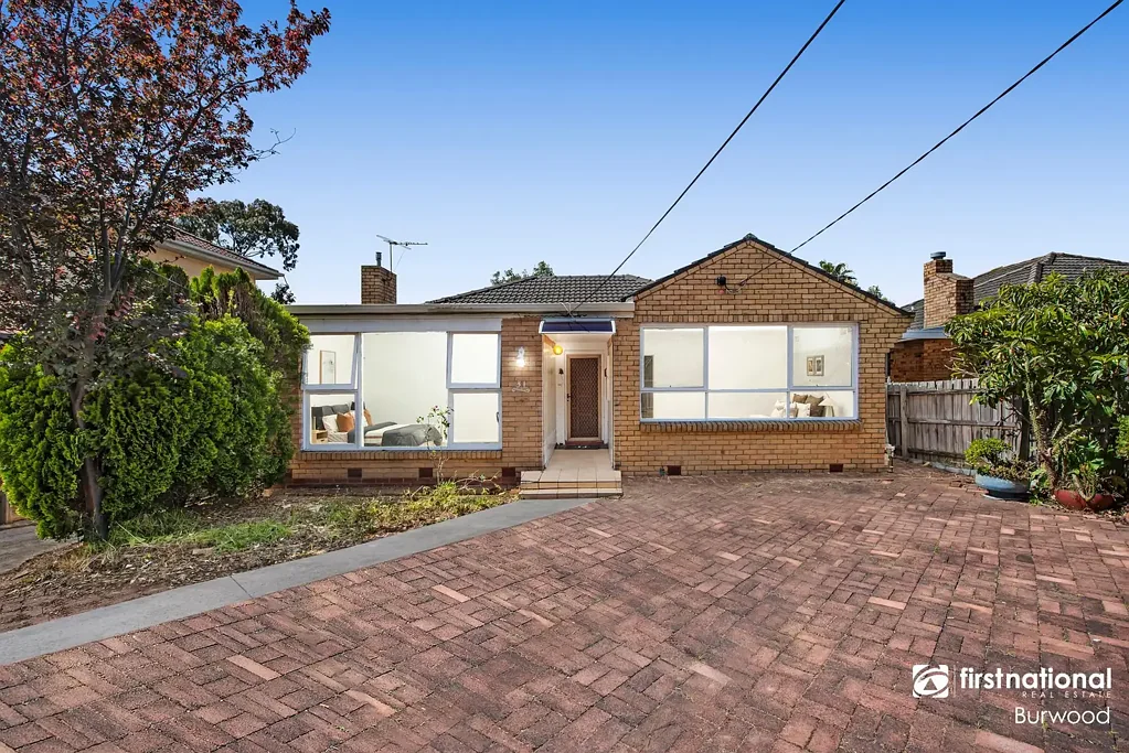 31 Romoly Drive, Forest Hill, VIC 3131
