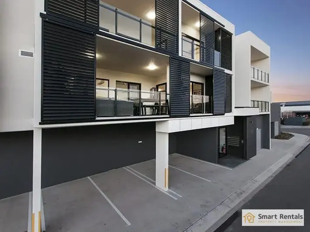 Stylish Apartment Living in Idalia