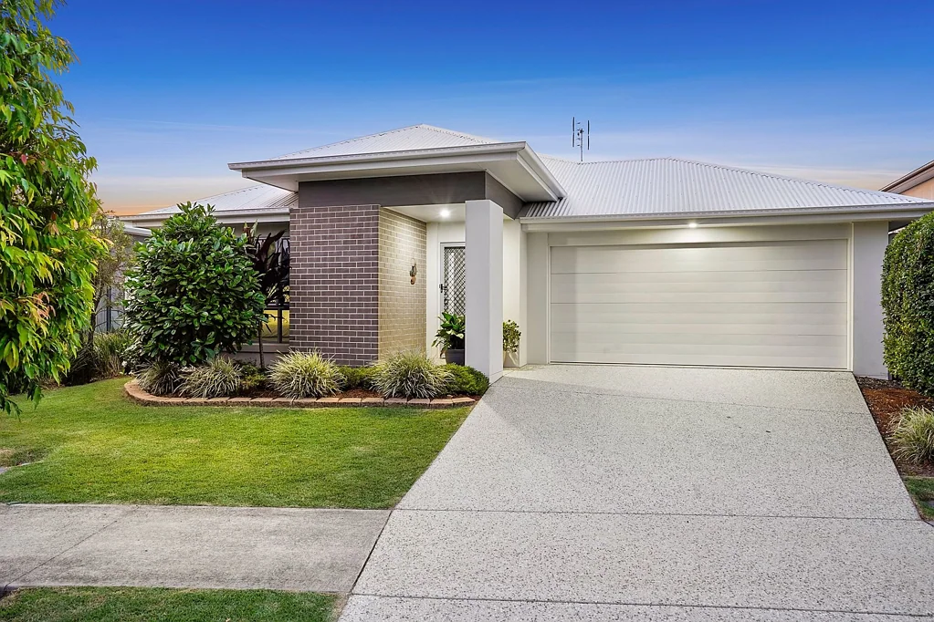 3 Banks Crescent, Baringa, QLD 4551