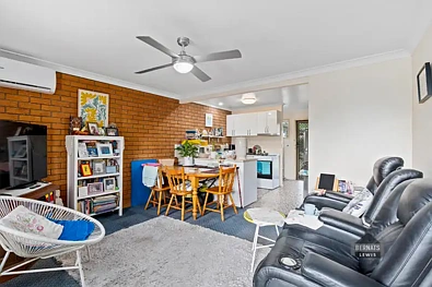 Address Withheld, Eagleby, QLD 4207, 2 Bedrooms, 1 Bathrooms, Unit