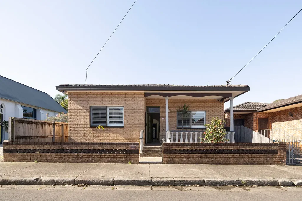 Tempe 3 Slaapkamer Freestanding house on 317sqm / NE-facing rear / DA for studio