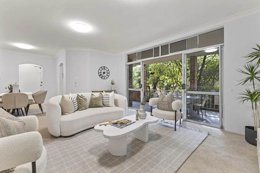 Waitara 3房 宽敞全砖住宅，位置宁静，步行可达一切便利设施 Spacious full brick living, peacefully positioned with everything in walking reach