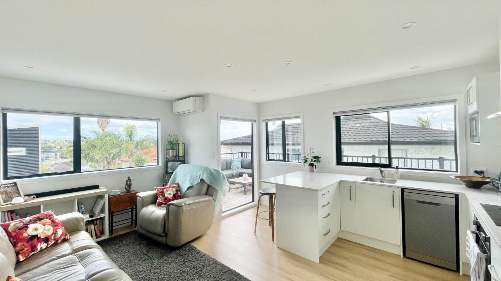 17b Beechwood Road, Rothesay Bay, Auckland - North Shore, 2 ห้องนอน, 0 ห้องน้ำ, Townhouse