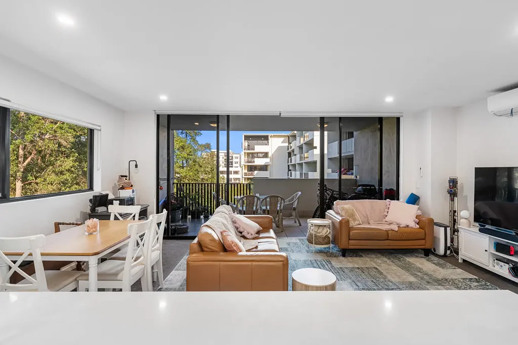 Sippy Downs 3ห้องนอน Rare Double-Balcony 3-Bedroom Residence