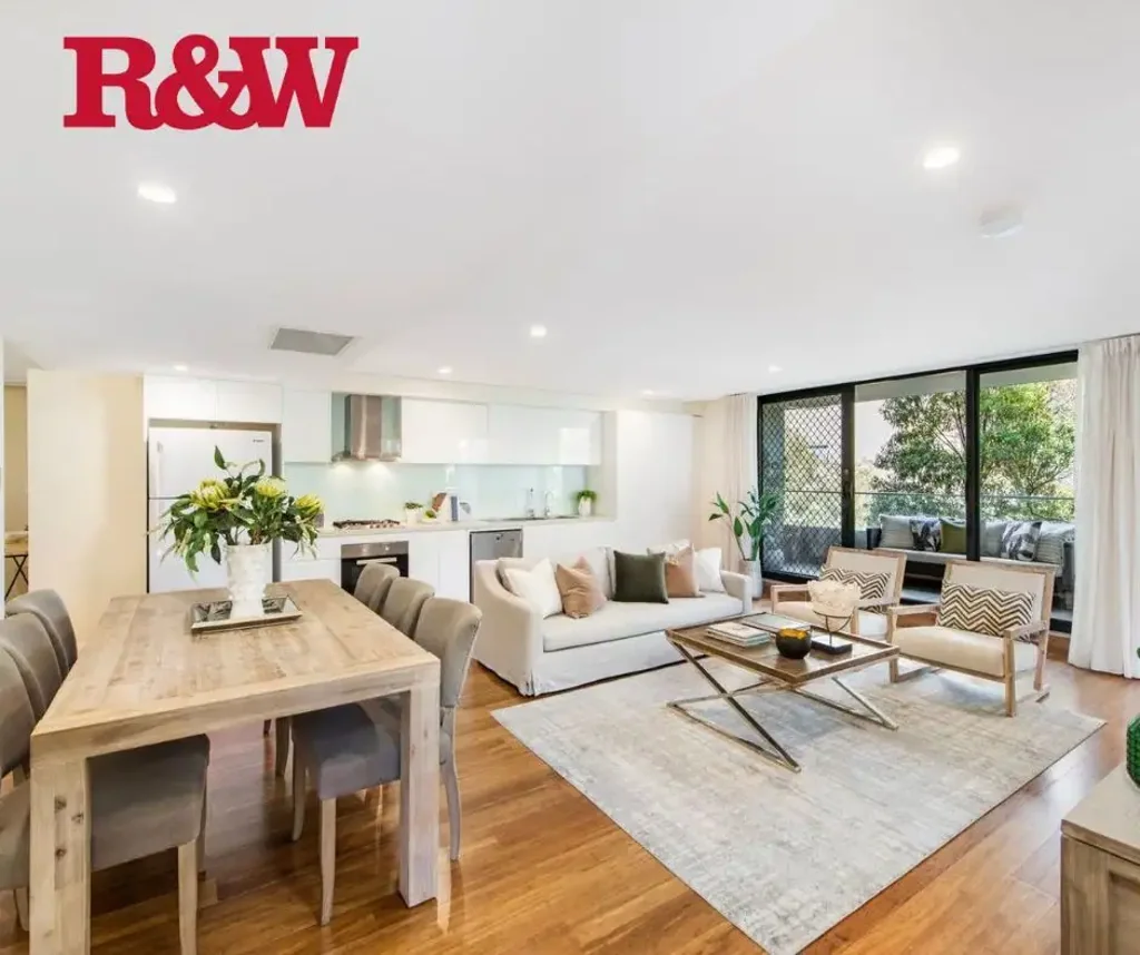 Executive North-Facing Apartment in the Heart of the Village (6-month contract only)