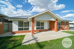 5/309 Lake Albert Road, Kooringal