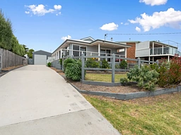 12 Hill Crest Way, Lake Tyers Beach