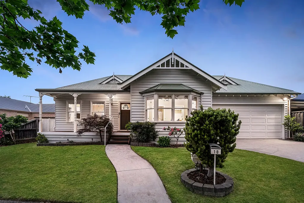 18 Brookwood Avenue, Doreen, VIC 3754
