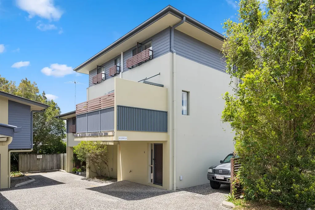 Triple The Space In Tri-Level Townhouse