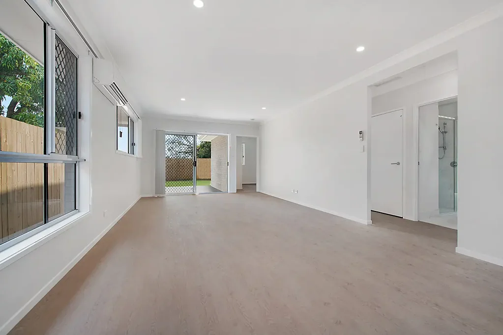 LUXURY DUPLEX
