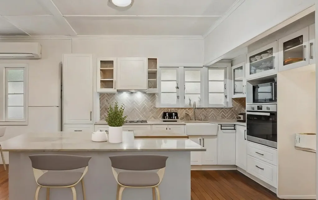 Mitchelton 4 Bedroom A Quaint Queenslander with Endless Potential