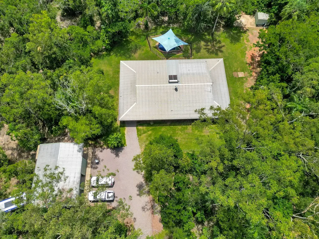 Howard Springs 4침실 Howard Springs Haven - Wraparound Verandah, Pool & Shed!