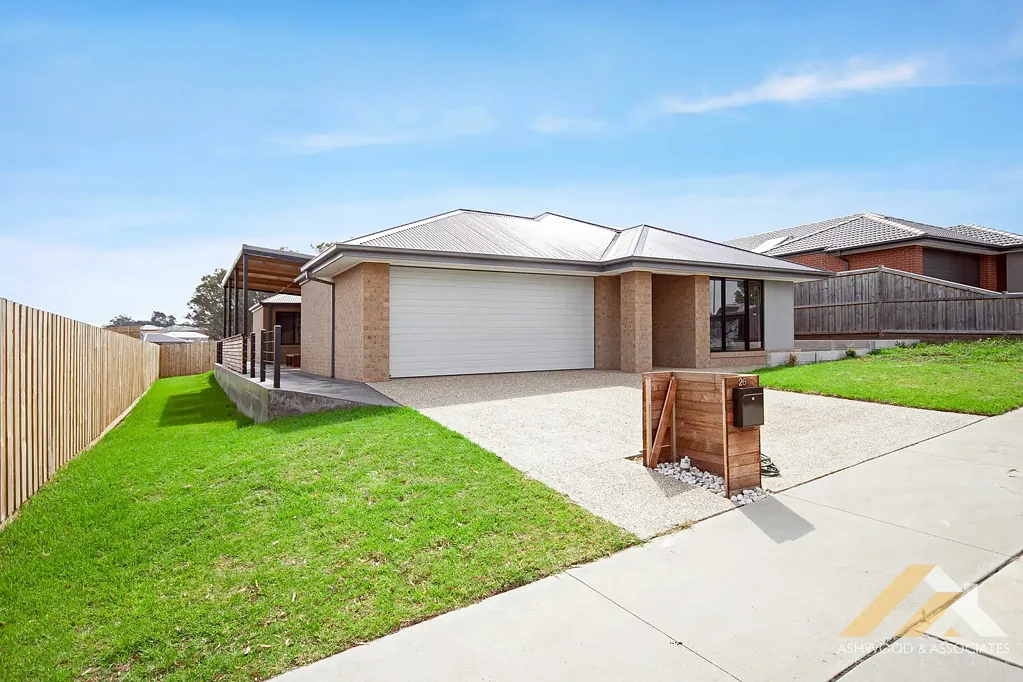 26 Lomandra Bvd, Lucknow, VIC 3875