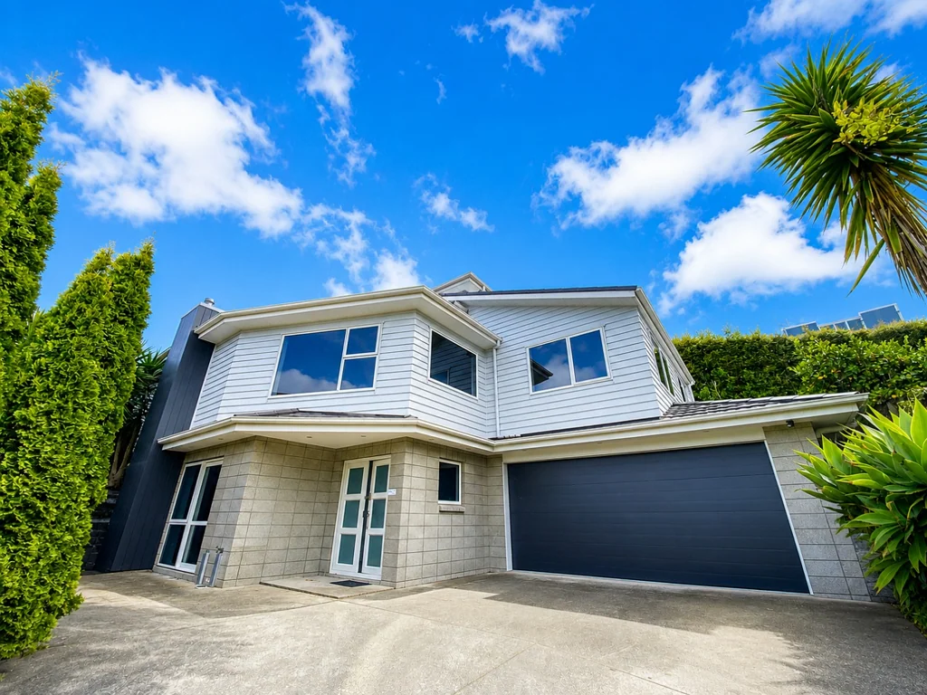 Spacious 7-Bedroom Home in the Heart of Sandringham