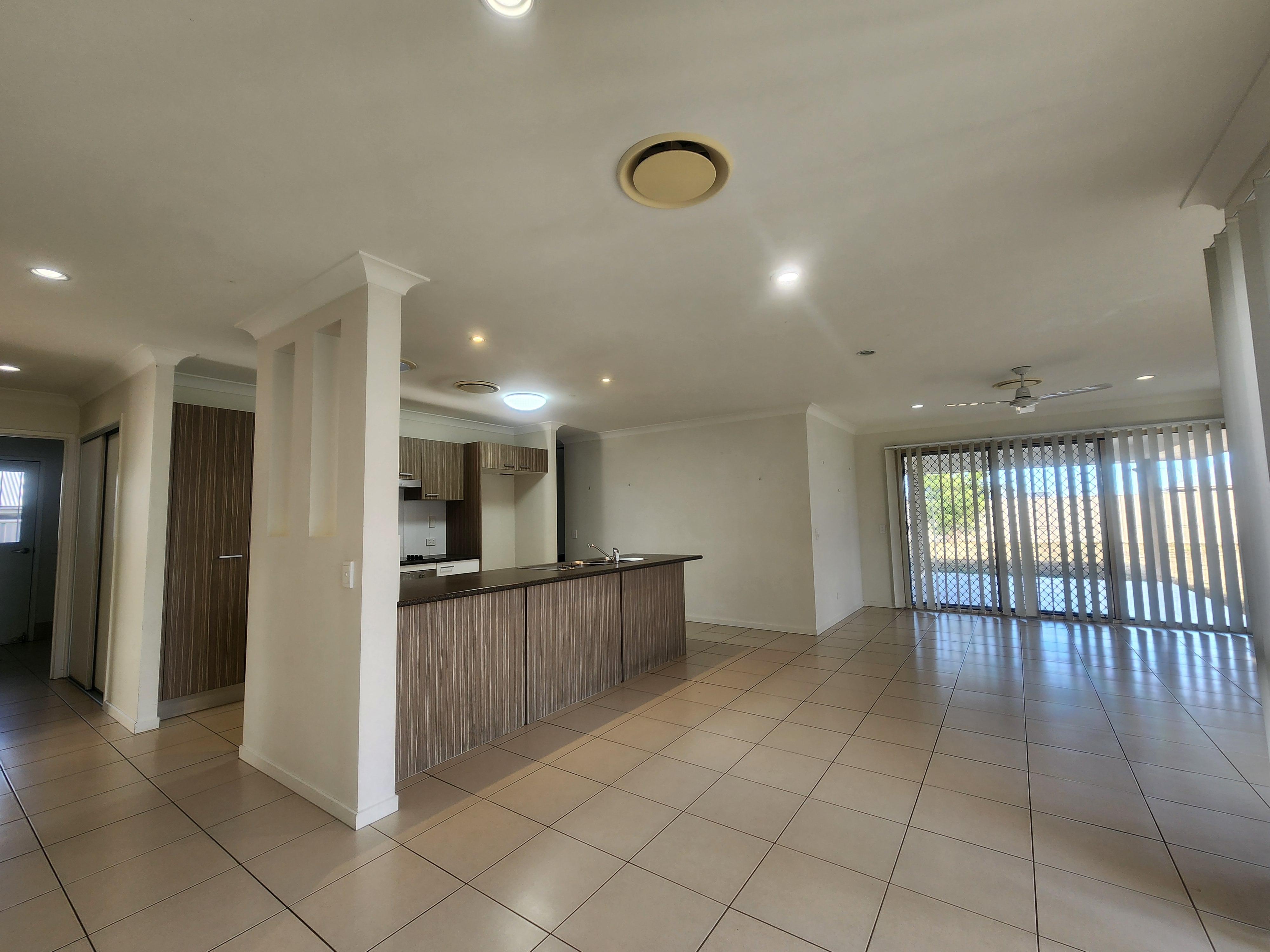 27 AUSTIN CR, MOURA QLD 4718, 0 ห้องนอน, 0 ห้องน้ำ, House