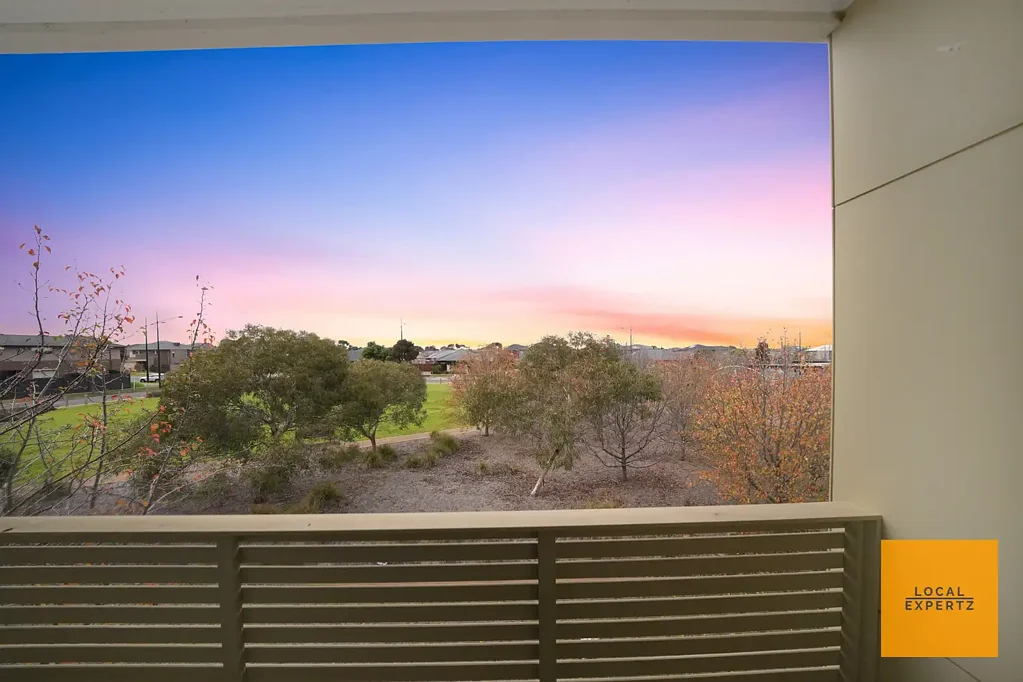 Fraser Rise 3બેડરૂમ Wake Up to Beautiful Park Views, Modern Family Living at Its Best.