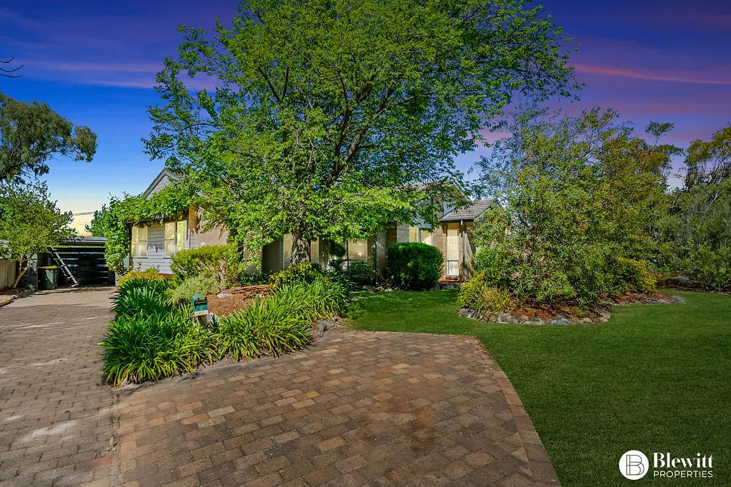 9 Besant Street, Pearce, ACT 2607