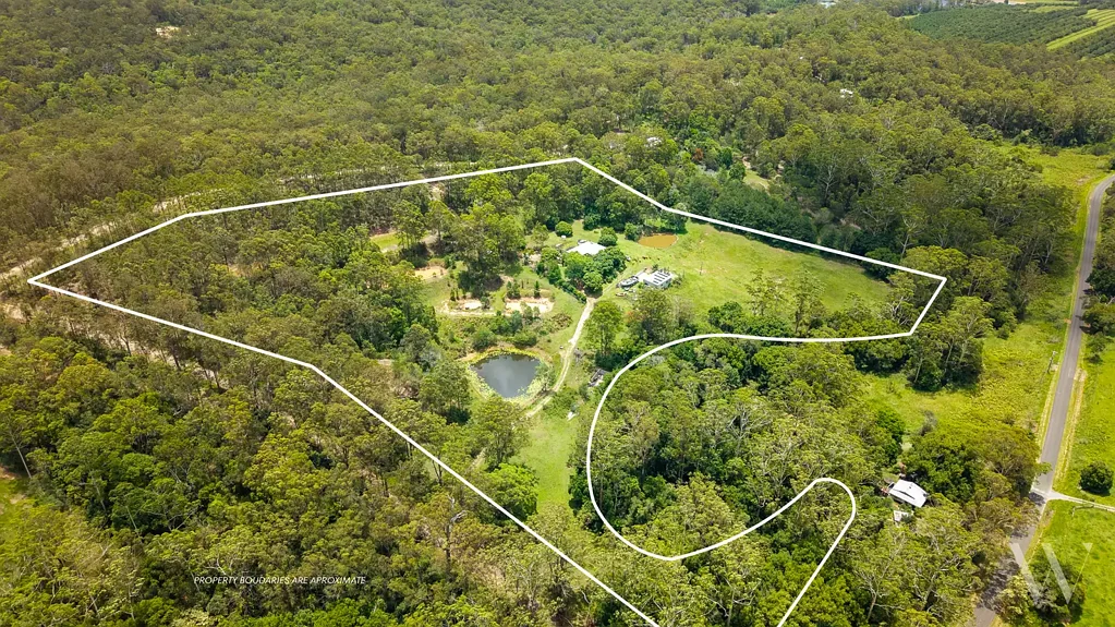 Downsfield EXPANSIVE RURAL HOLDING BACKING ONTO NATIONAL PARK!