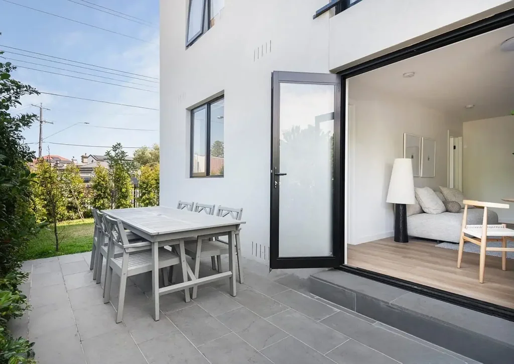 Modern and Inviting Ground Floor Apartment