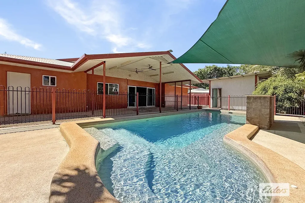 Katherine 5कमरा High-End Family Oasis - great value family home