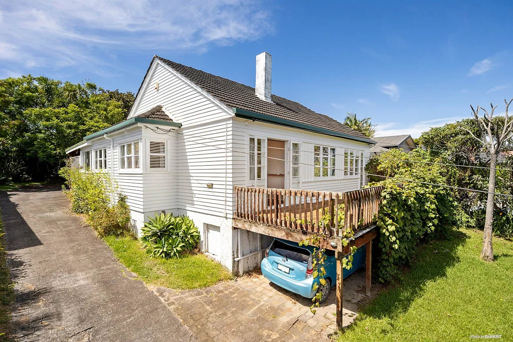 18 Seaside Avenue, Waterview, Auckland City, Auckland