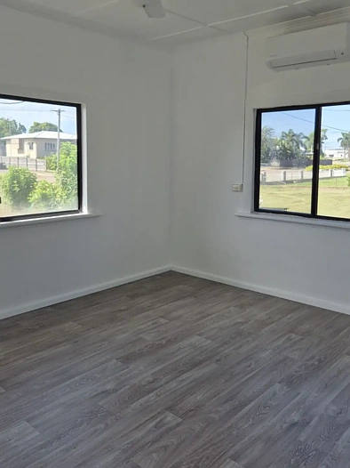 14 Macmillan Street, Ayr, QLD 4807, 3 slaapkamers, 1 badkamers, House
