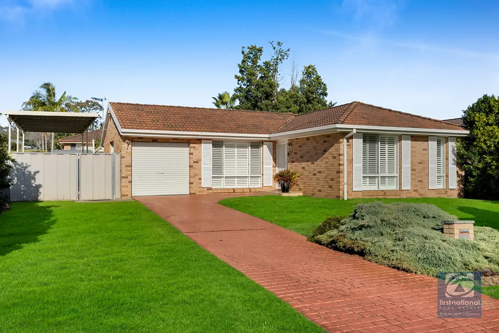Stylish Family Living, Convenient Location with Exceptional Outdoor Entertainment