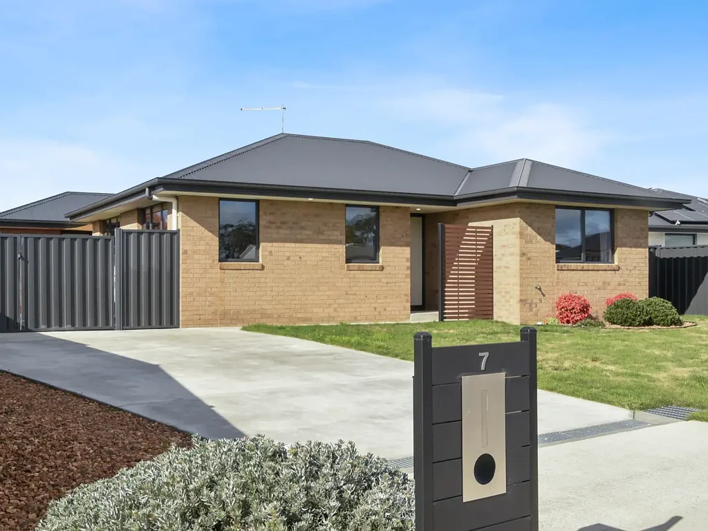 7 Effra Court, Perth, TAS 7300