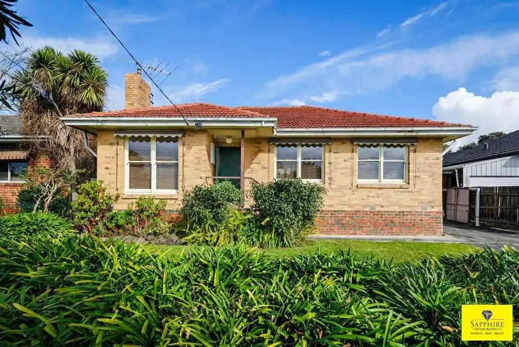 23 Charlton Crescent, Reservoir Available For Lease Now!
