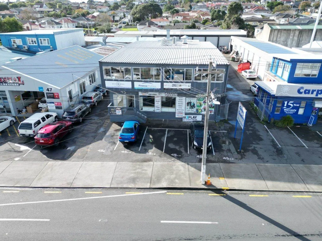 Mount Roskill 525M² WAREHOUSE / OFFICE