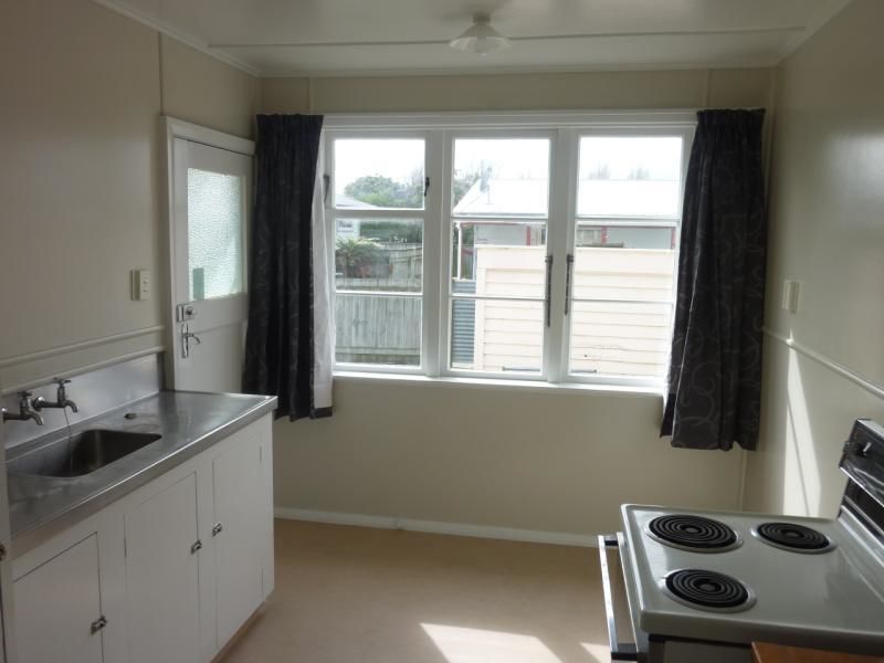 7 Upham Terrace, Roslyn, Palmerston North, 2 rūma, 1 rūma horoi