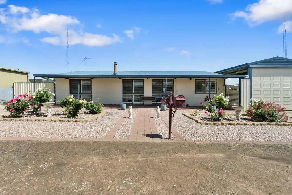 Moonta Bay 2房  A much loved Coastal Gem with Space, Security and Comfort