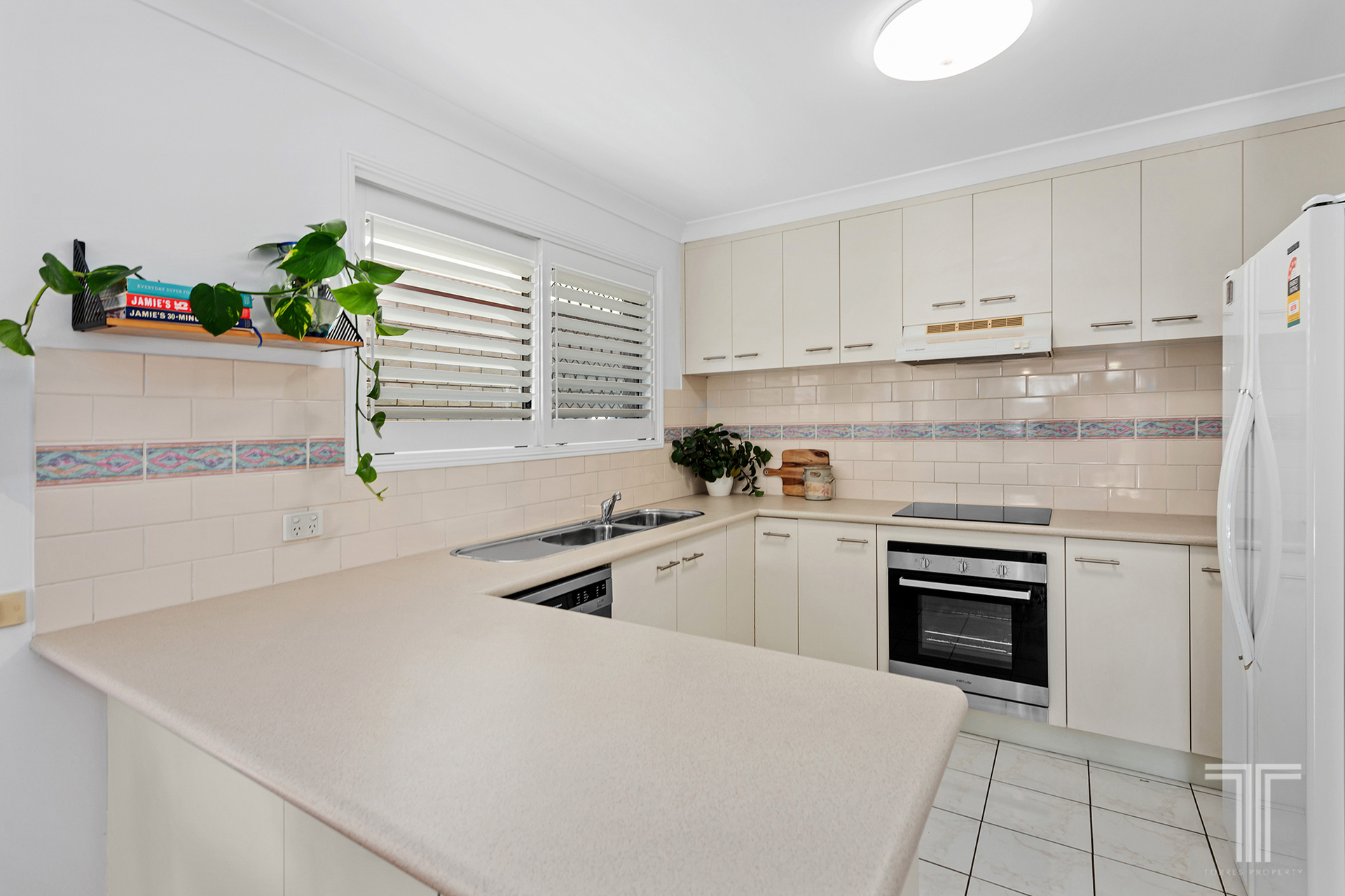 41 CEDAR ST, CANNON HILL QLD 4170, 0 غرف, 0 حمامات, House