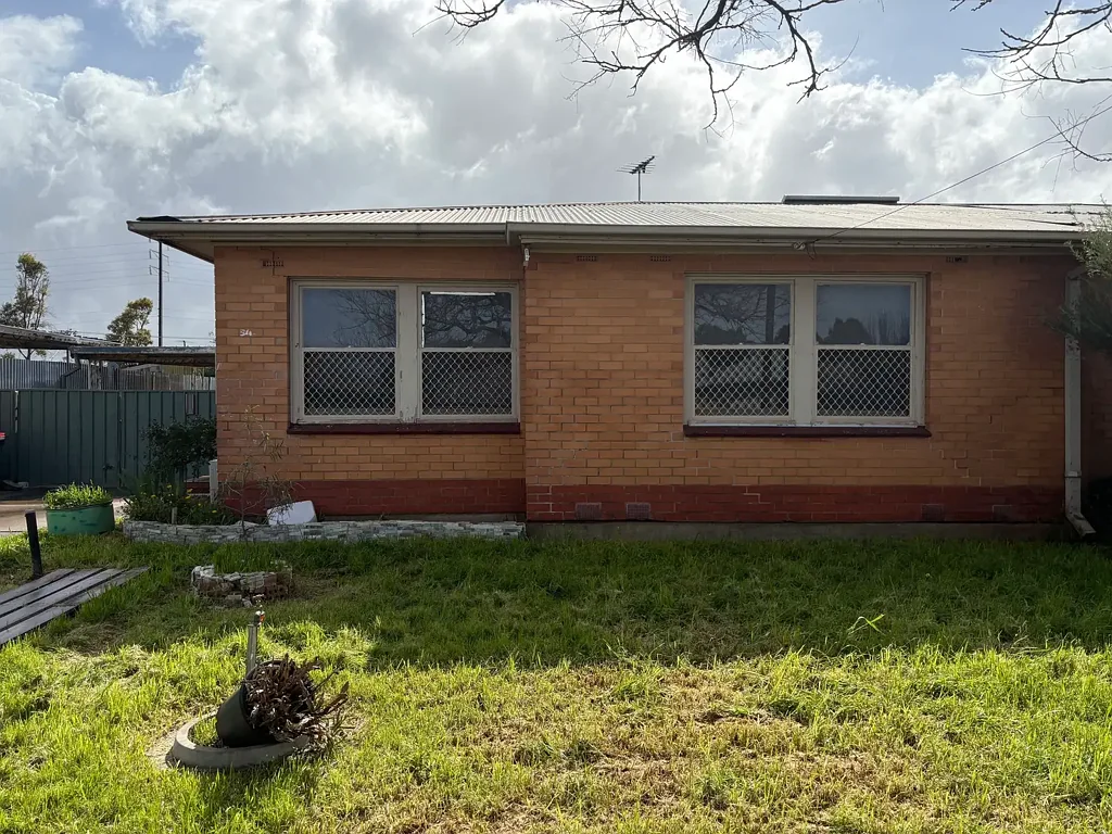 Your Next Home Awaits at 34 Barrat Street!