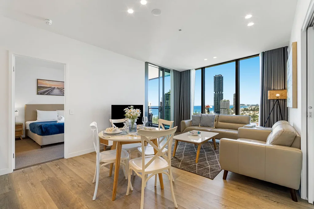 Broadbeach 2ห้องนอน Luxury Coastal Living with Stunning Ocean Views at the Signature, Broadbeach