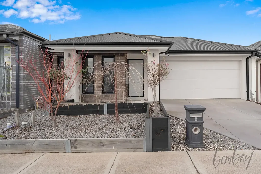 8 Stringybark Drive, Donnybrook, VIC 3064