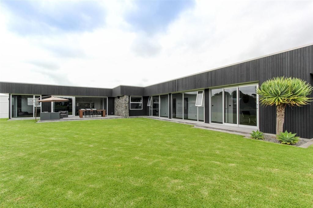 9a Baring Terrace, Strandon, New Plymouth, 4 rūma, 2 rūma horoi