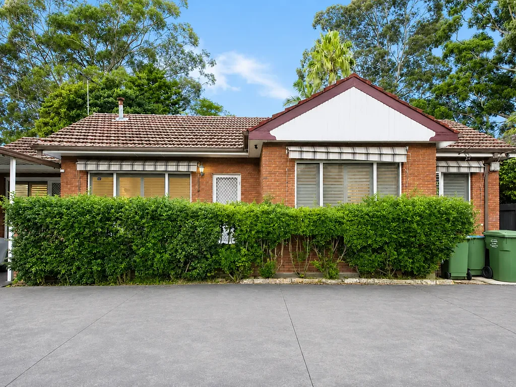 Spacious 5-Bedroom Family Home in Prime West Pymble Location