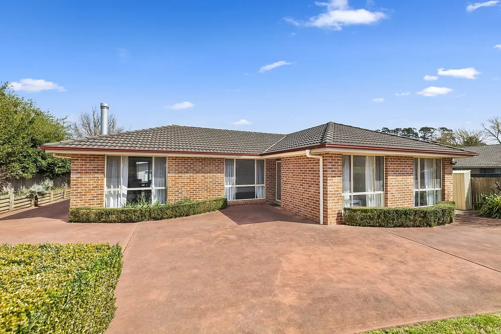 Moss Vale 6બેડરૂમ Space, flexibility and a 2 bedroom self-contained granny flat