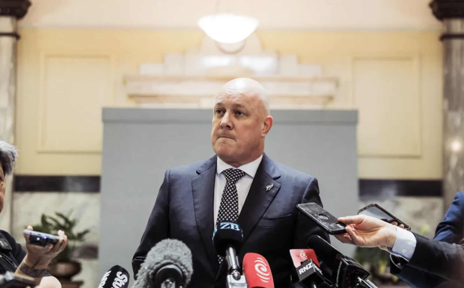 执政表现最新民调,联合政府拿下史低评分