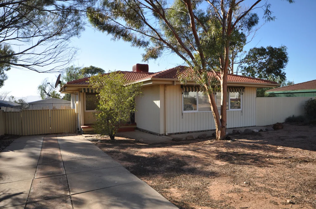 Port Augusta 3chambre AFFORDABLE HOME WITH PLENTY OF POTENTIAL