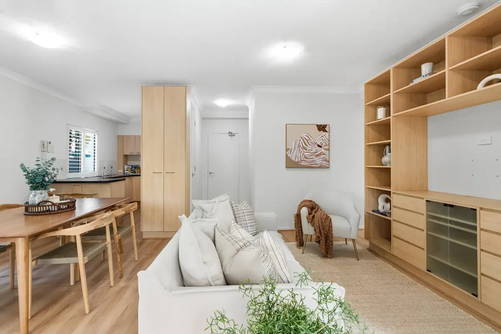 Broadbeach 2Kwarto Some units make you compromise on space. This one doesn't.