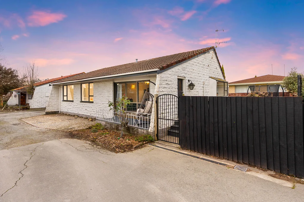 Redwood 3房  Easy Living, Exceptional Value