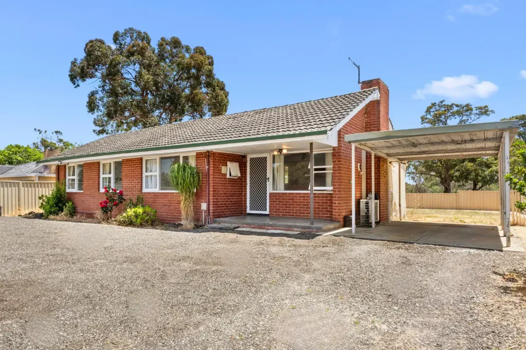 11 North Avenue, Bullsbrook, WA 6084