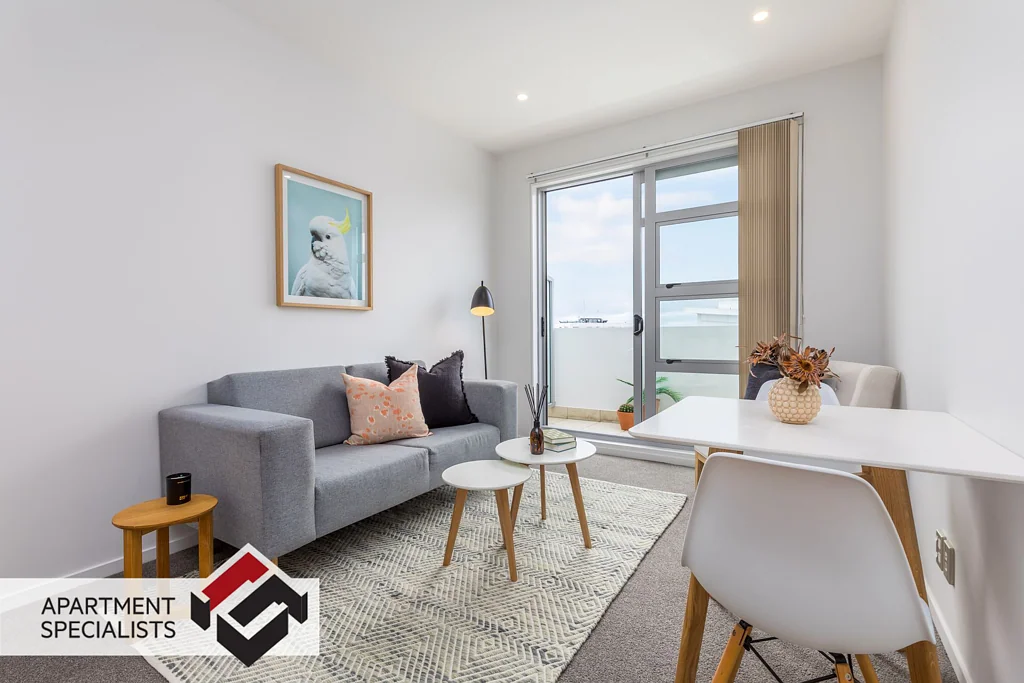 Auckland Central 1 Bedroom You want a Car Park with those Views?