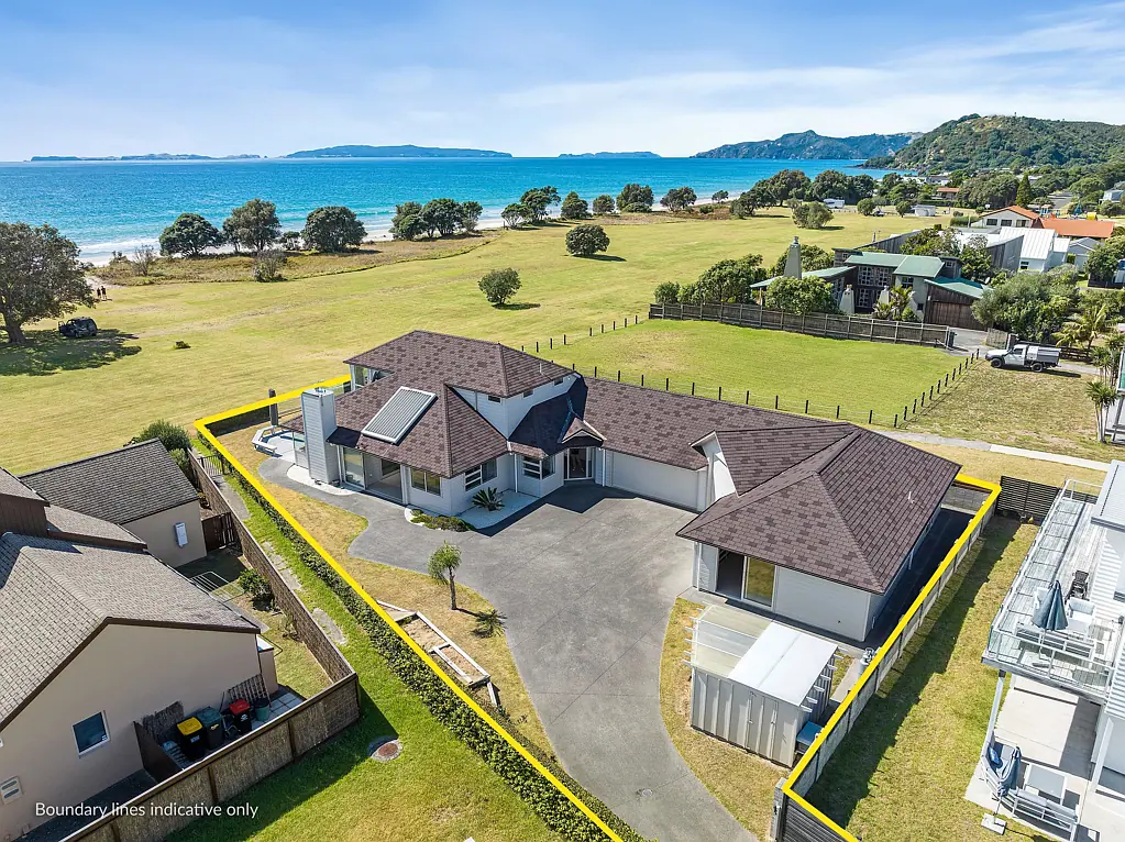 Matarangi 3Kwarto **BEACHFRONT PERFECTION**