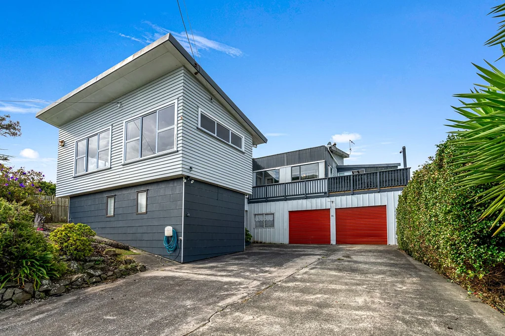 Dargaville 3 Slaapkamer Lock in the view and the versatility