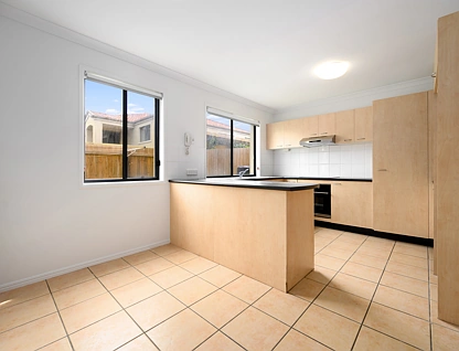29/1 Santa Isobel Boulevard, Pacific Pines, QLD 4211, 3房, 2浴, Townhouse