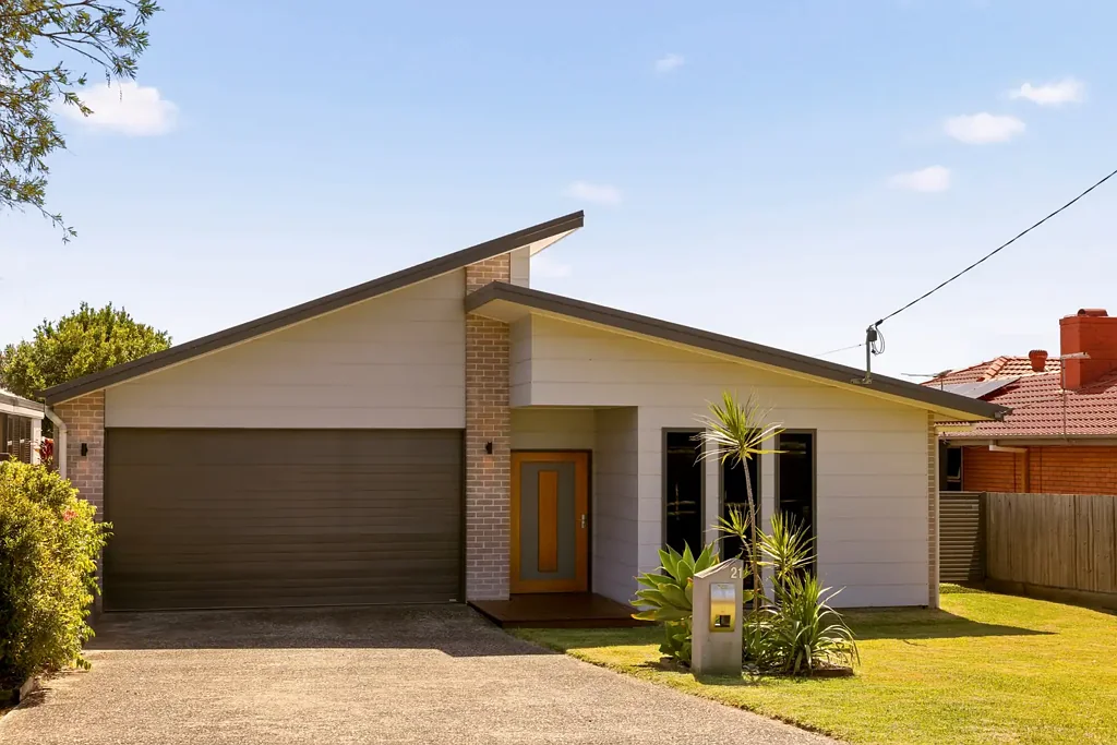 21 Armstrong Street, Clontarf, QLD 4019